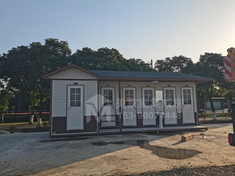 三星堆停车场环保厕所产品图2